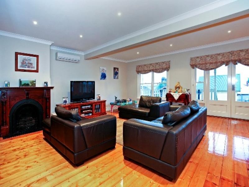 74 Skene Street, Newtown VIC 3220