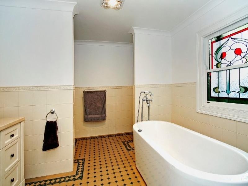 74 Skene Street, Newtown VIC 3220