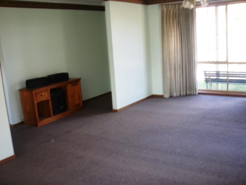 1/4 The Fairway, North Geelong VIC 3215