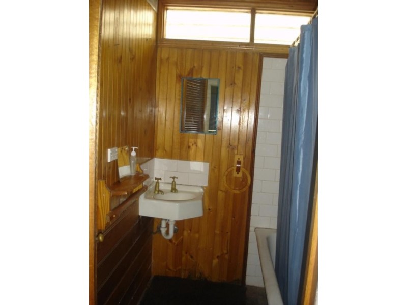 38 Bourke Crescent, Geelong VIC 3220