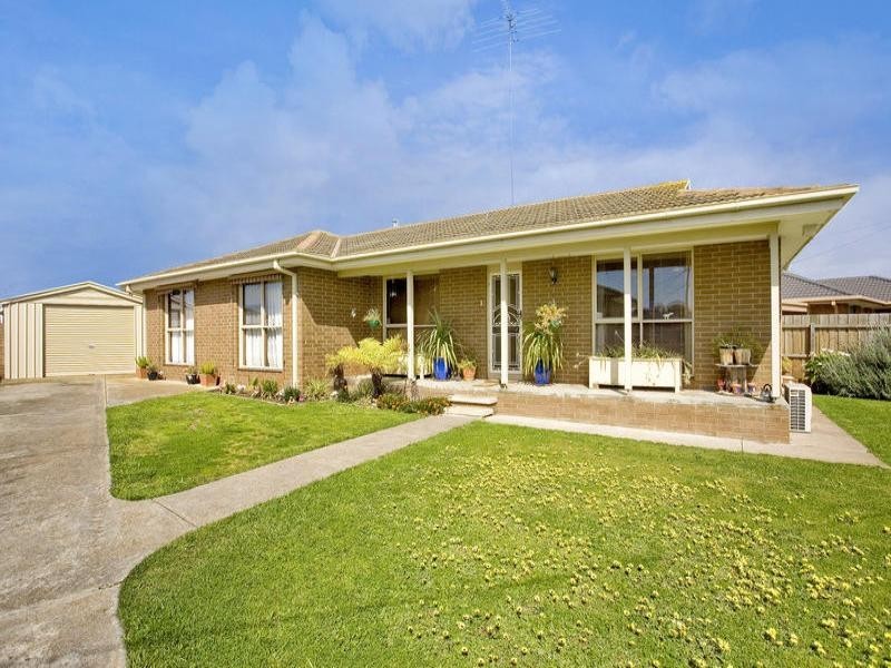 40 St. James Street, St Albans Park VIC 3219