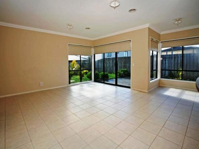 55 Willesden Drive, Waurn Ponds VIC 3216