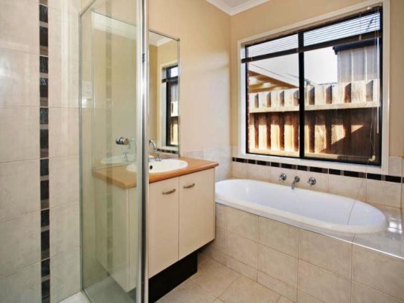 55 Willesden Drive, Waurn Ponds VIC 3216