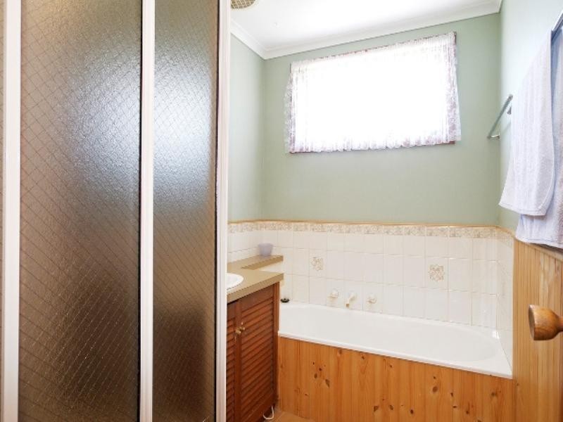 11 Flamingo Court, Norlane VIC 3214