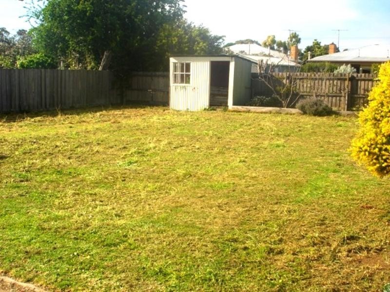 17 Willana Avenue, Hamlyn Heights VIC 3215