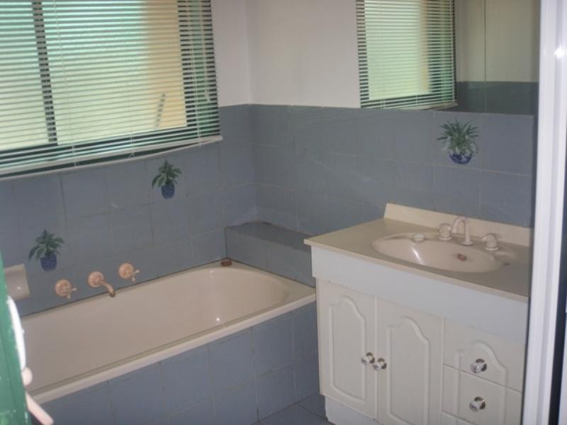 34 Enfield Drive, St Albans Park VIC 3219