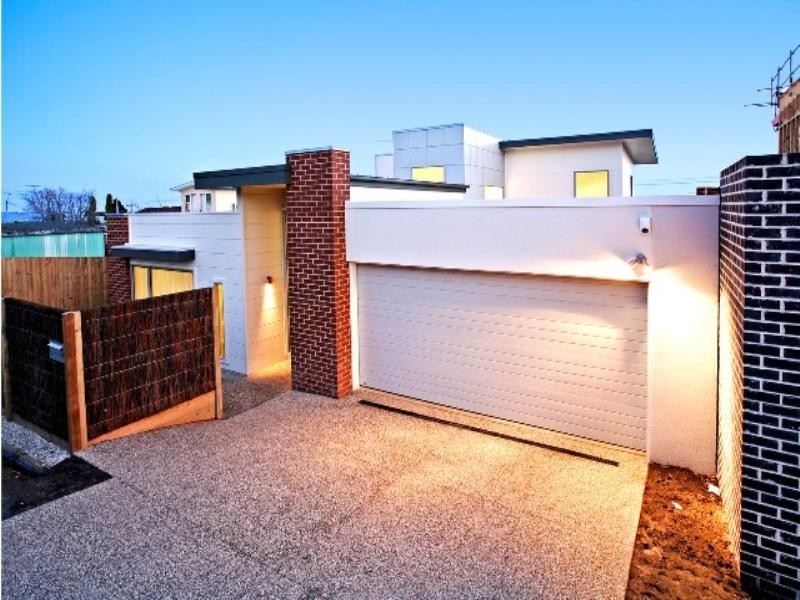 9 Bayswater Road, Newtown VIC 3220