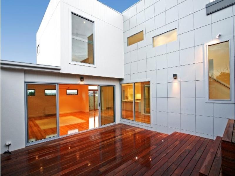 9 Bayswater Road, Newtown VIC 3220