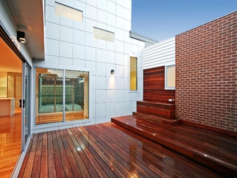 9 Bayswater Road, Newtown VIC 3220