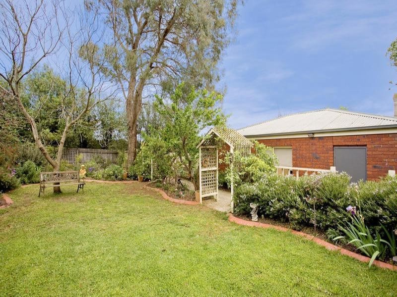 9 Banyan Court, Waurn Ponds VIC 3216