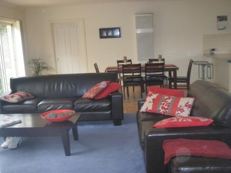 93 Augustine Drive, Highton VIC 3216