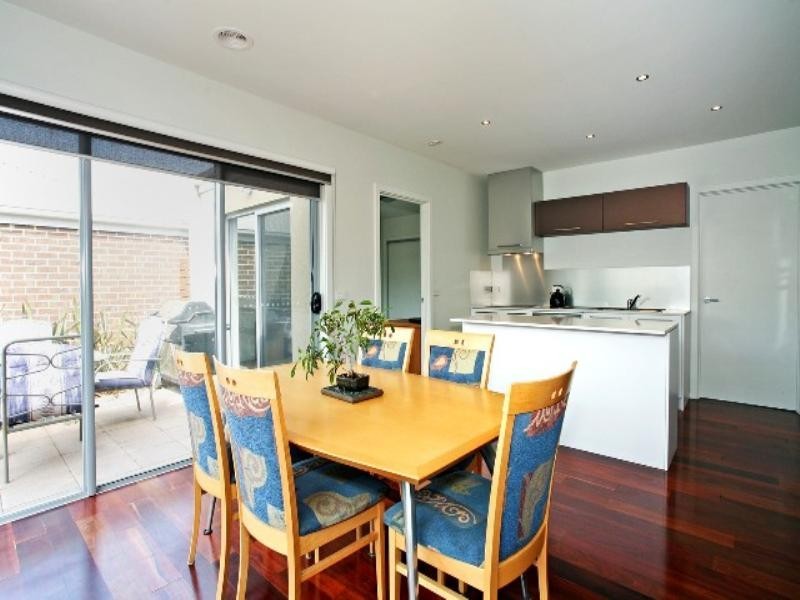 2/4 Belfast Street, Newtown VIC 3220