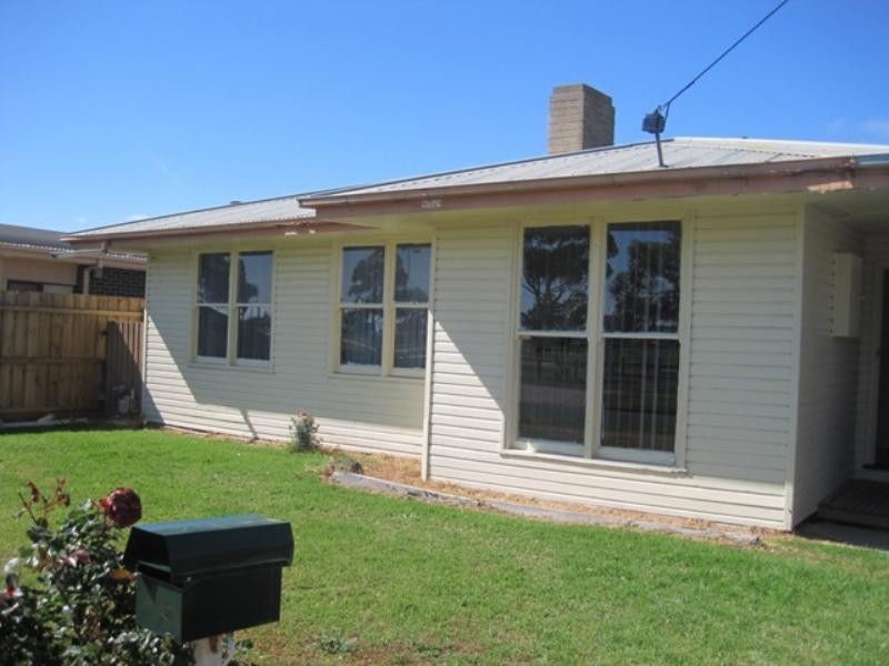 15 Gerbera Avenue, Norlane VIC 3214