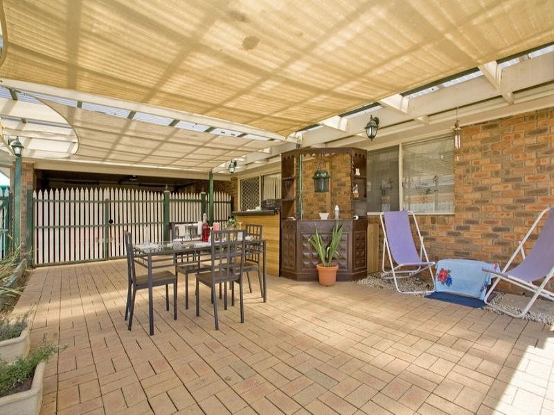 37 Meadenhall Drive, St Albans Park VIC 3219