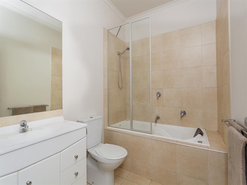 2/391 Myers Street, East Geelong VIC 3219