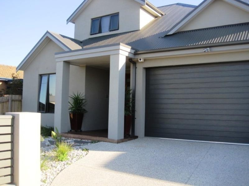 1/44 Mervyn Street, Newtown VIC 3220