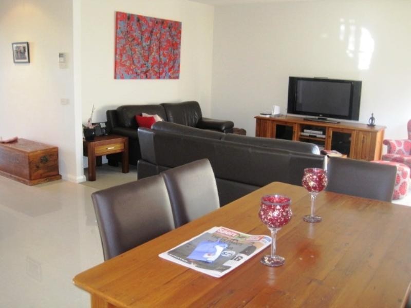 1/44 Mervyn Street, Newtown VIC 3220