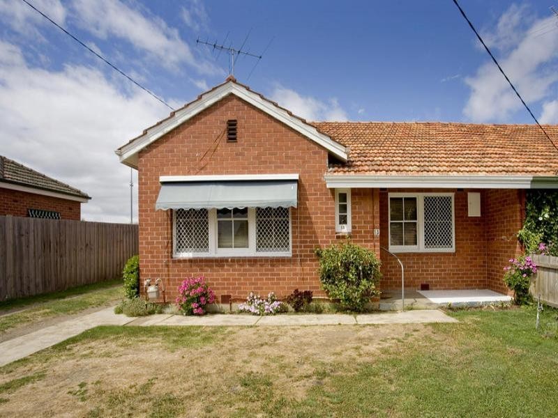 13 Pattison Avenue, North Geelong VIC 3215