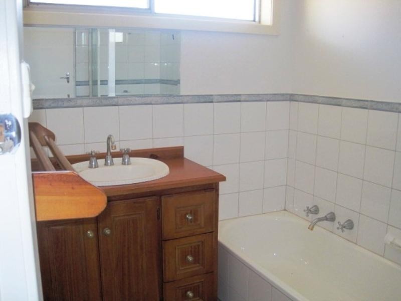 255 Scenic Road, Highton VIC 3216