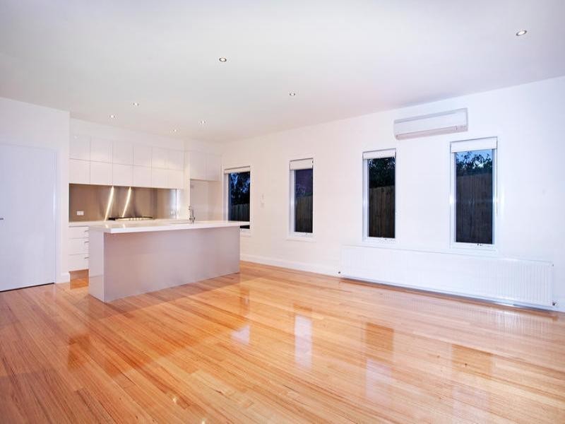 11 Bayswater Road, Newtown VIC 3220