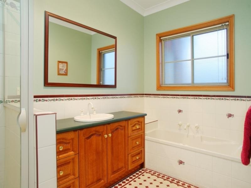 39-41 Woods Road, St Albans Park VIC 3219