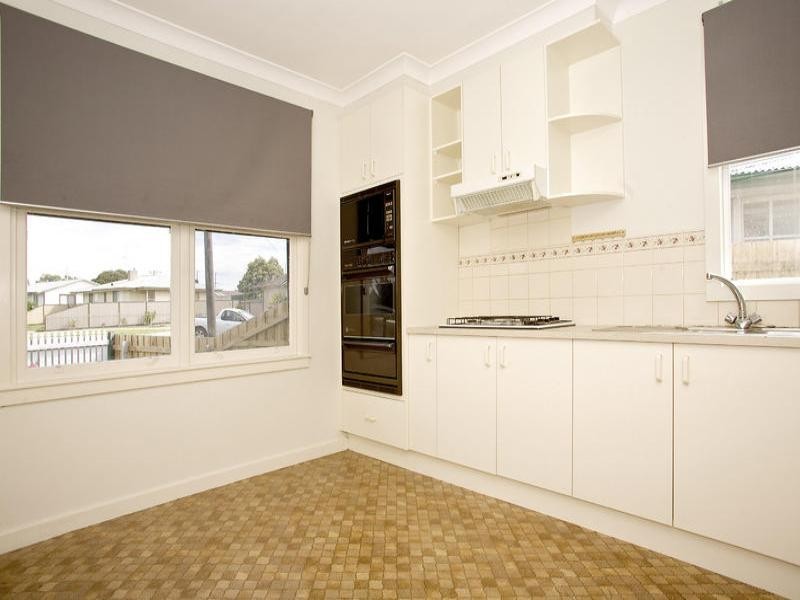 9 Flamingo Court, Norlane VIC 3214