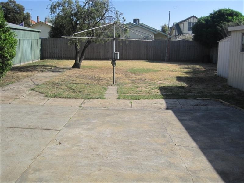 7 St David Street, Rippleside VIC 3215