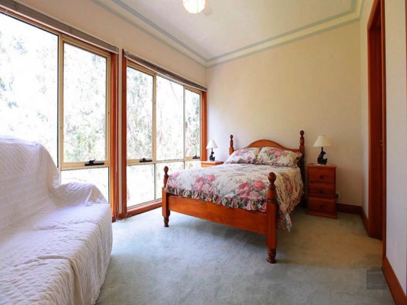 1 Coryule Avenue, Wye River VIC 3221