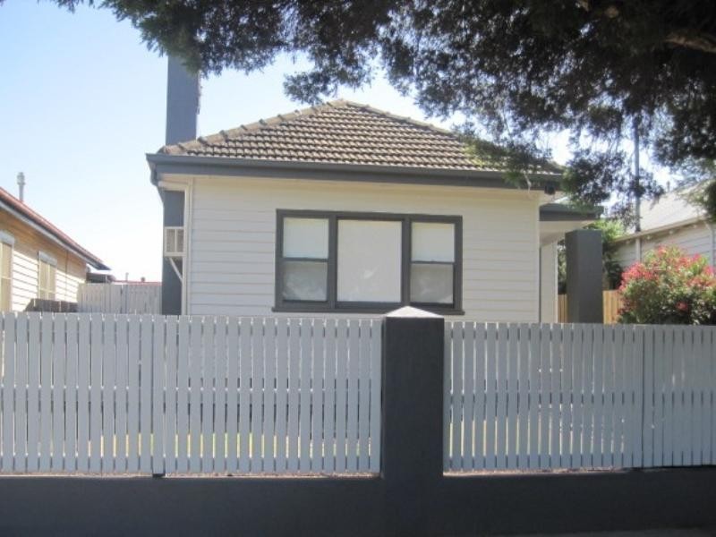 15 Grey Street, East Geelong VIC 3219