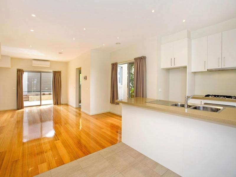 4/67 Sydney Parade, Geelong VIC 3220