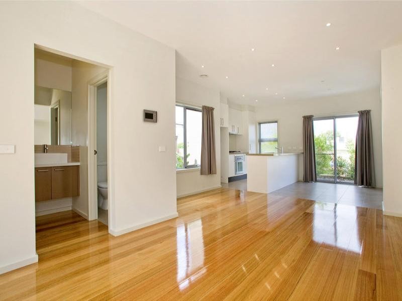 4/67 Sydney Parade, Geelong VIC 3220