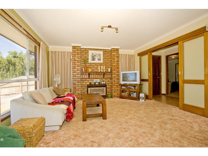 50 Wingarra Drive, Grovedale VIC 3216