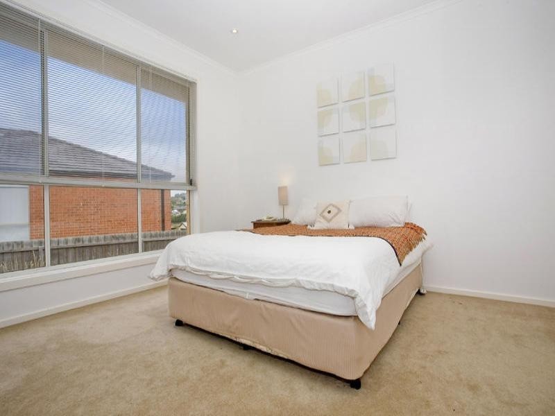 7 Hillcrest Court, Highton VIC 3216