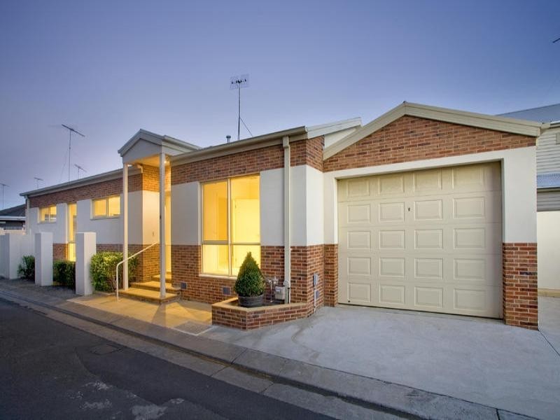 4 Lamb Place, South Geelong VIC 3220