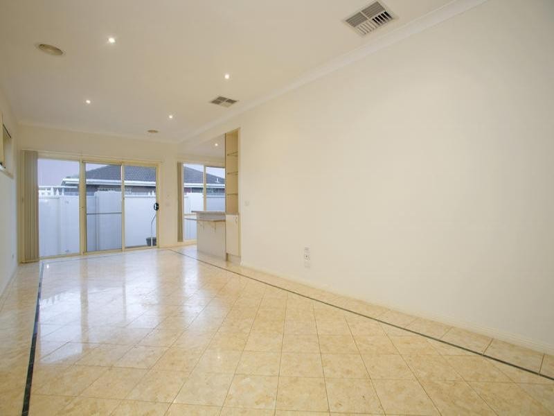 4 Lamb Place, South Geelong VIC 3220