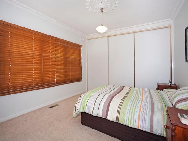 22 Langibanool Avenue, Hamlyn Heights VIC 3215