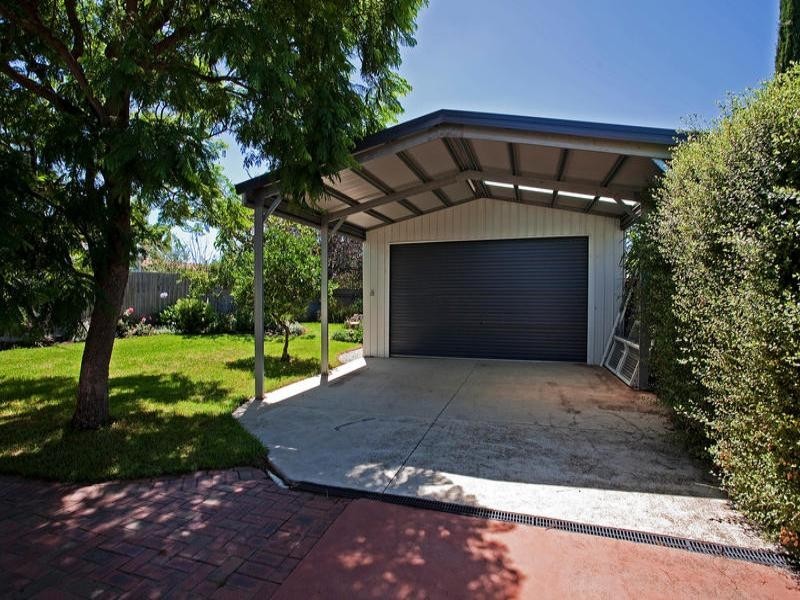 22 Langibanool Avenue, Hamlyn Heights VIC 3215