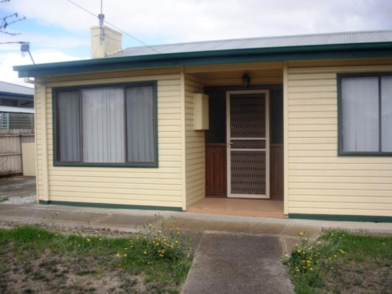 70 Swallow Crescent, Norlane VIC 3214