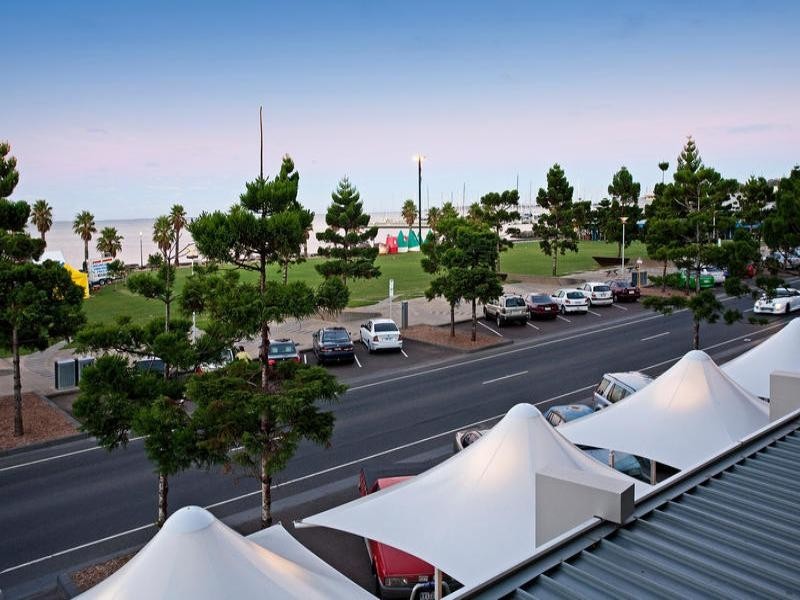 101/6-8 Edgewater Apartments, Geelong VIC 3220