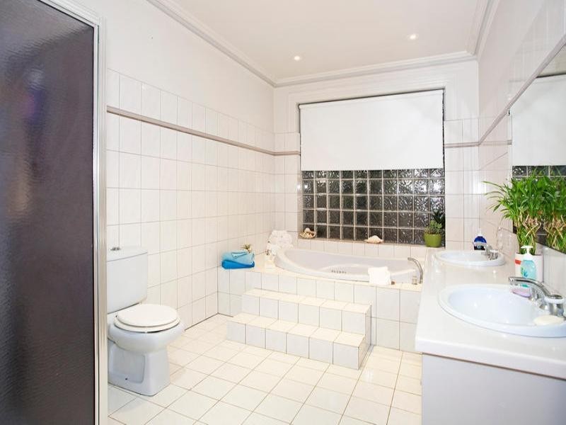 71 Aberdeen Street, Newtown VIC 3220