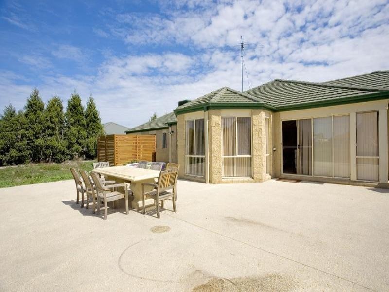 125-127 Homestead Drive, St Albans Park VIC 3219