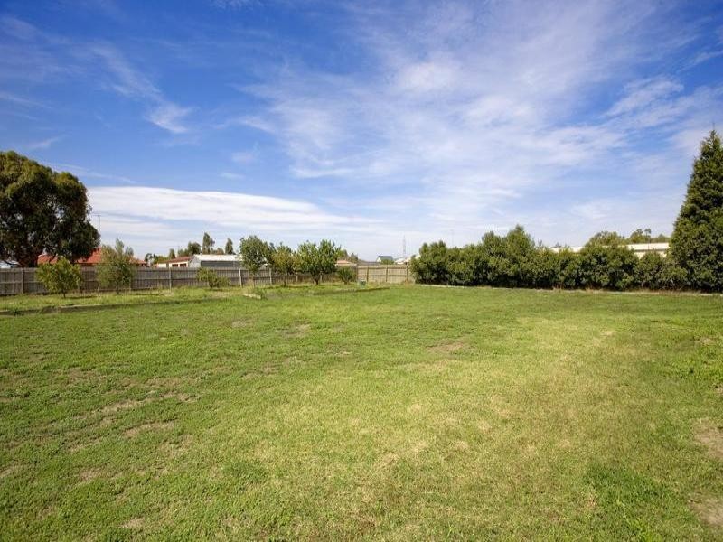 125-127 Homestead Drive, St Albans Park VIC 3219