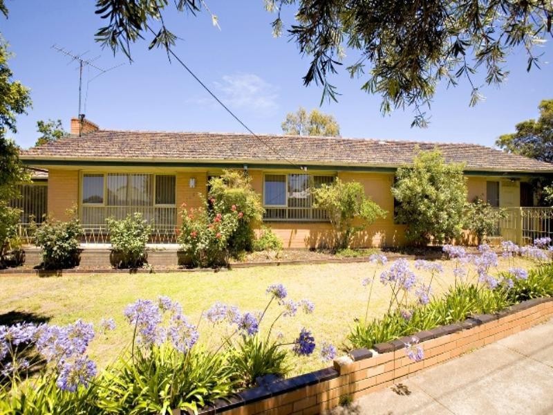 102 South Valley Road, Highton VIC 3216