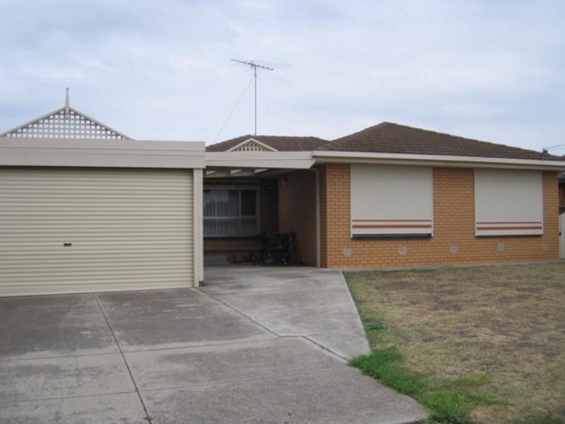 3 Amaroo Court, Bell Park VIC 3215