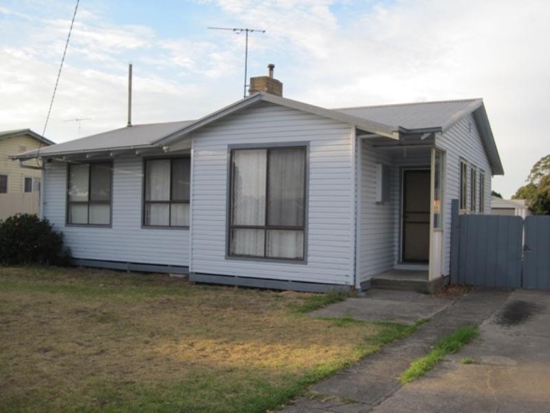 13 Rose Avenue, Norlane VIC 3214