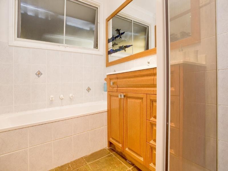 18 Cobham Court, Corio VIC 3214