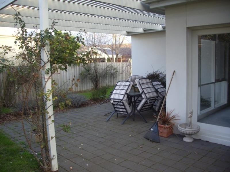 9 Sandtoft Court, Highton VIC 3216