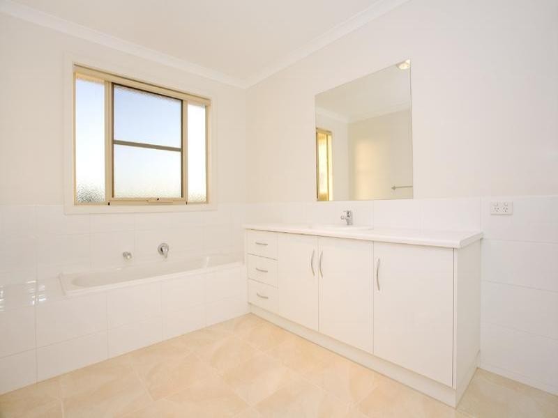 1/11 Mundy Street, Geelong VIC 3220