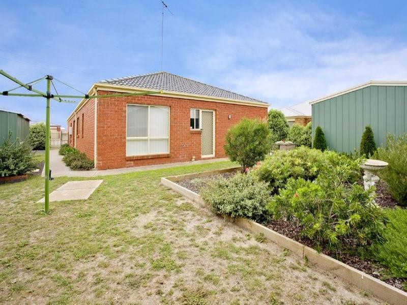 12 Bronte Court, St Albans Park VIC 3219