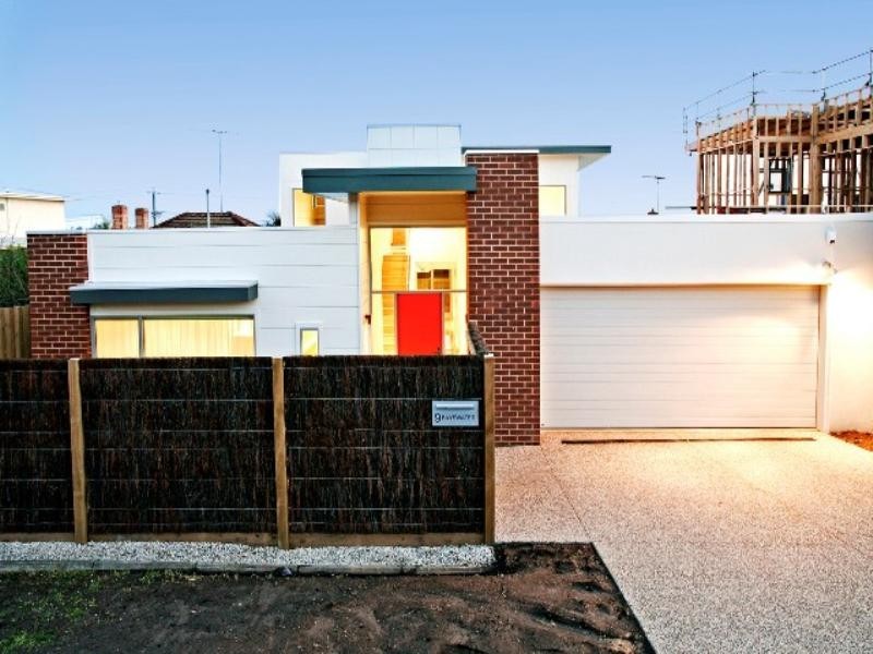 9 Bayswater Road, Newtown VIC 3220